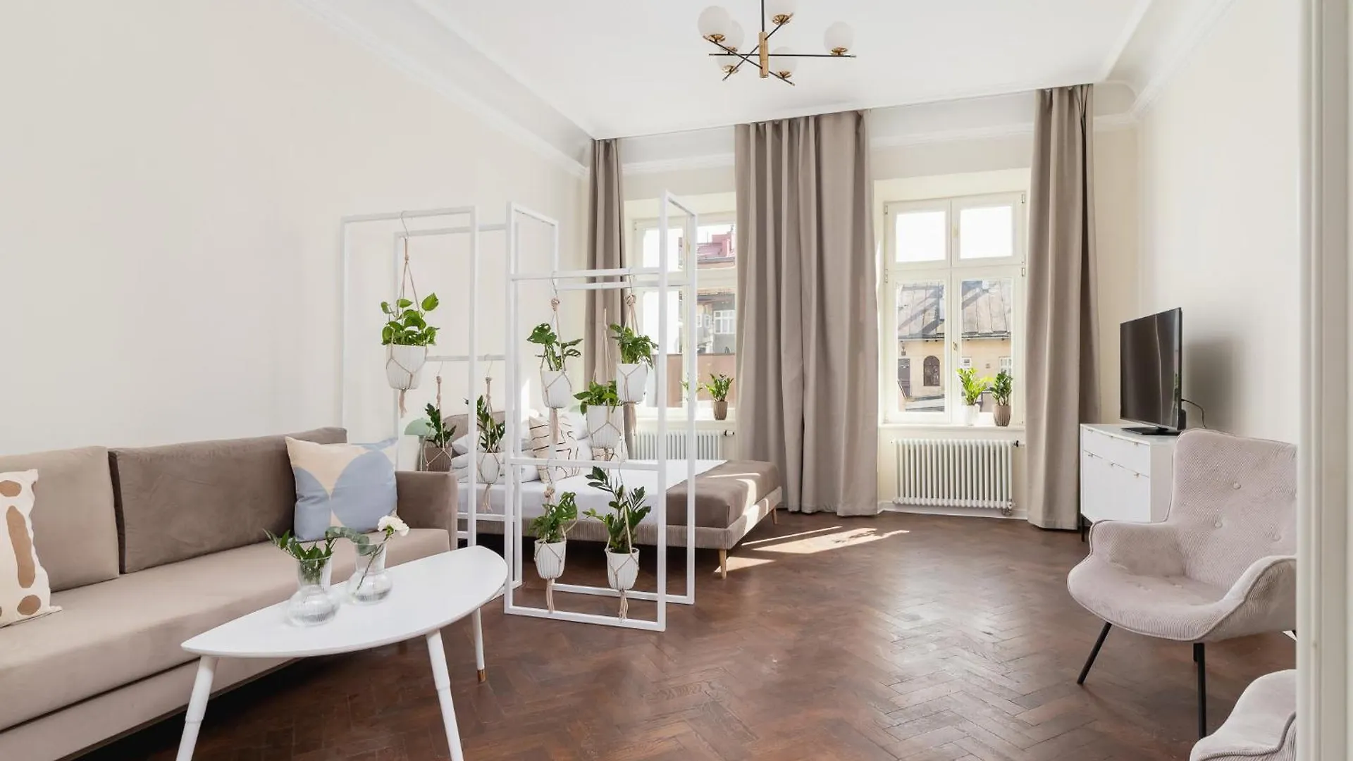 3 Bedroom Apartment - Rejtana 10 Krakow